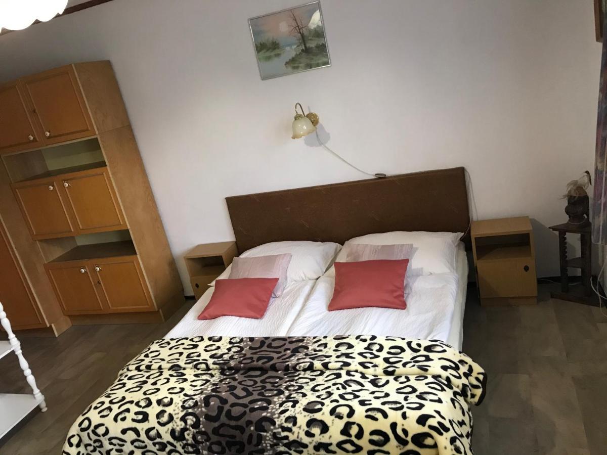 Apartman Berki Margit Heviz Exterior photo
