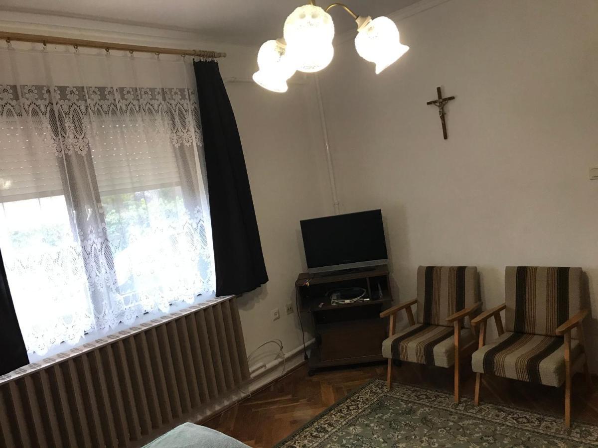 Apartman Berki Margit Heviz Exterior photo