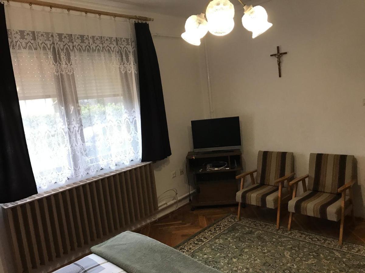 Apartman Berki Margit Heviz Exterior photo