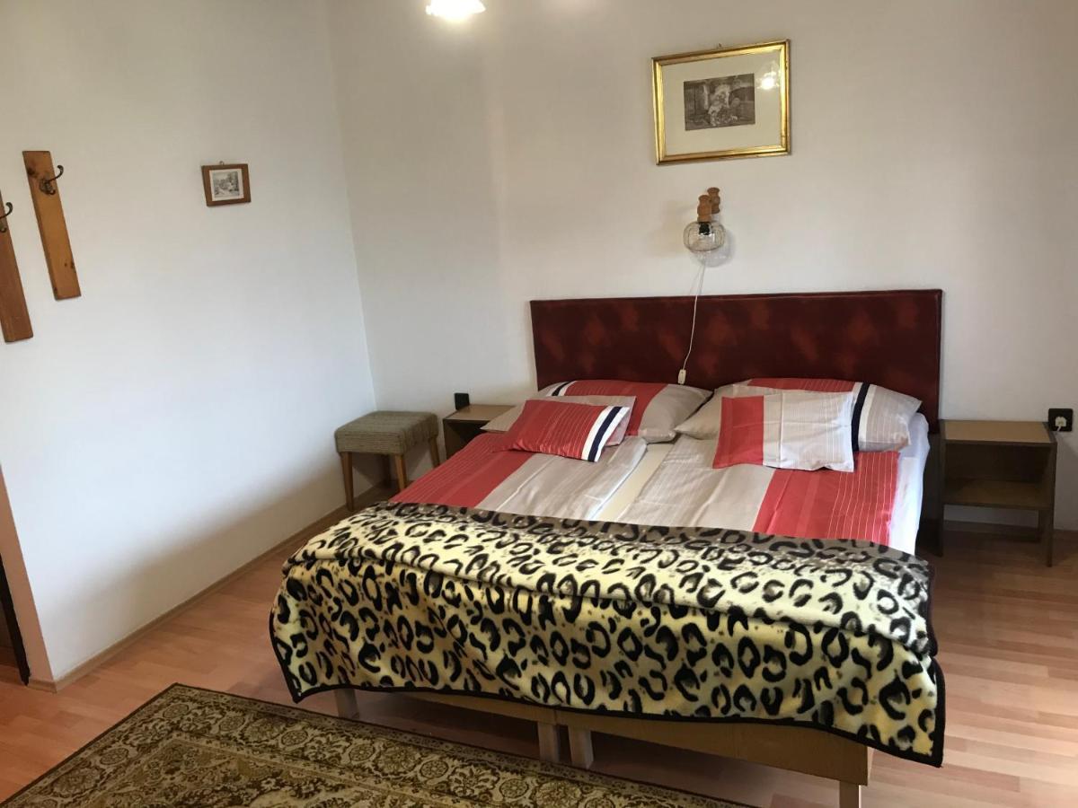 Apartman Berki Margit Heviz Exterior photo